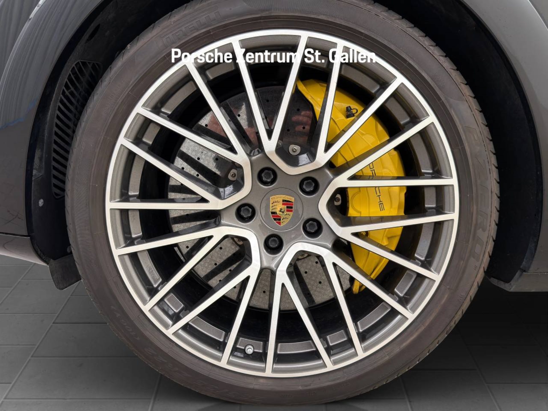 PORSCHE Cayenne Turbo S E-Hybrid Coupé-image-10