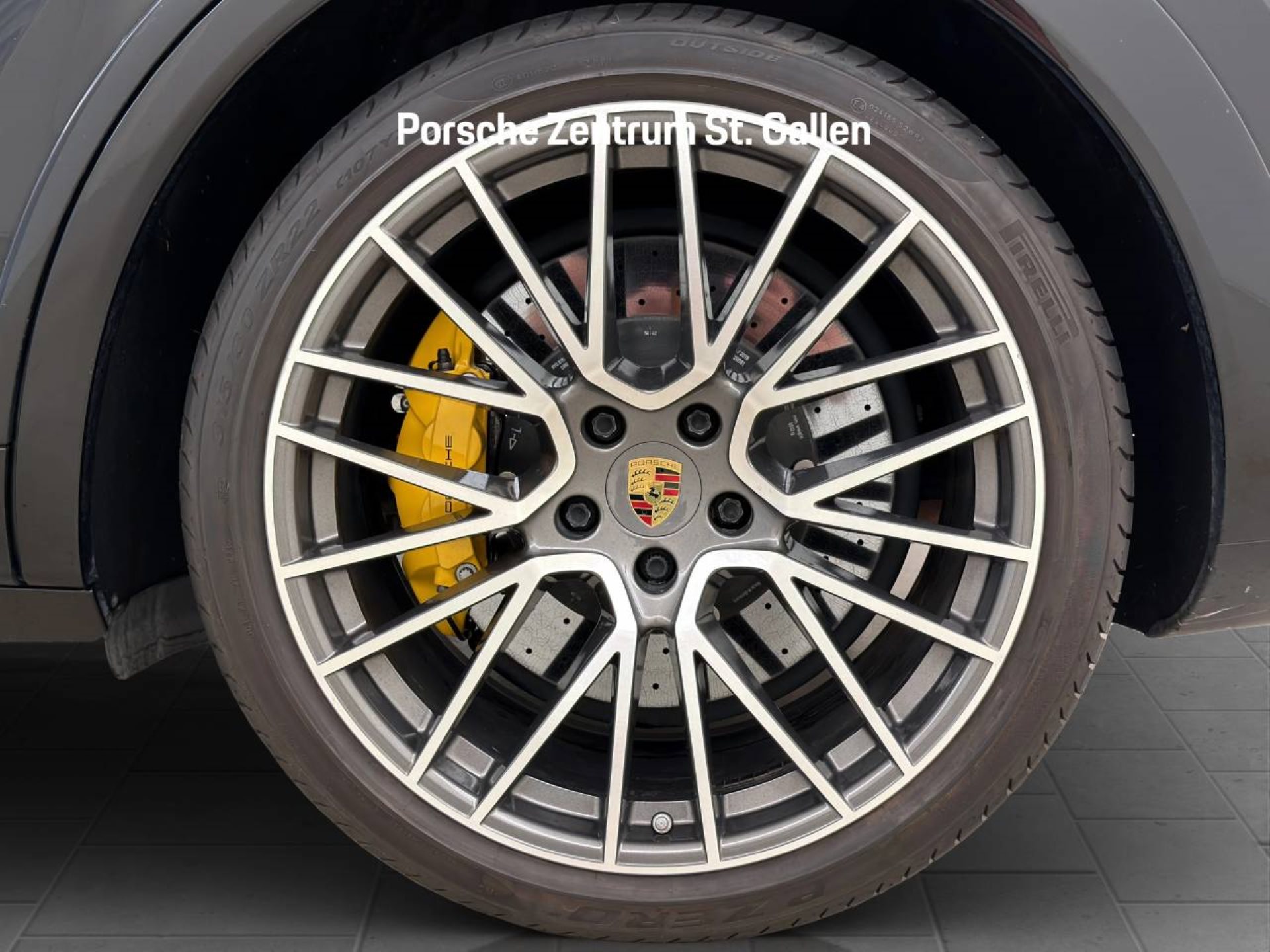 PORSCHE Cayenne Turbo S E-Hybrid Coupé-image-25