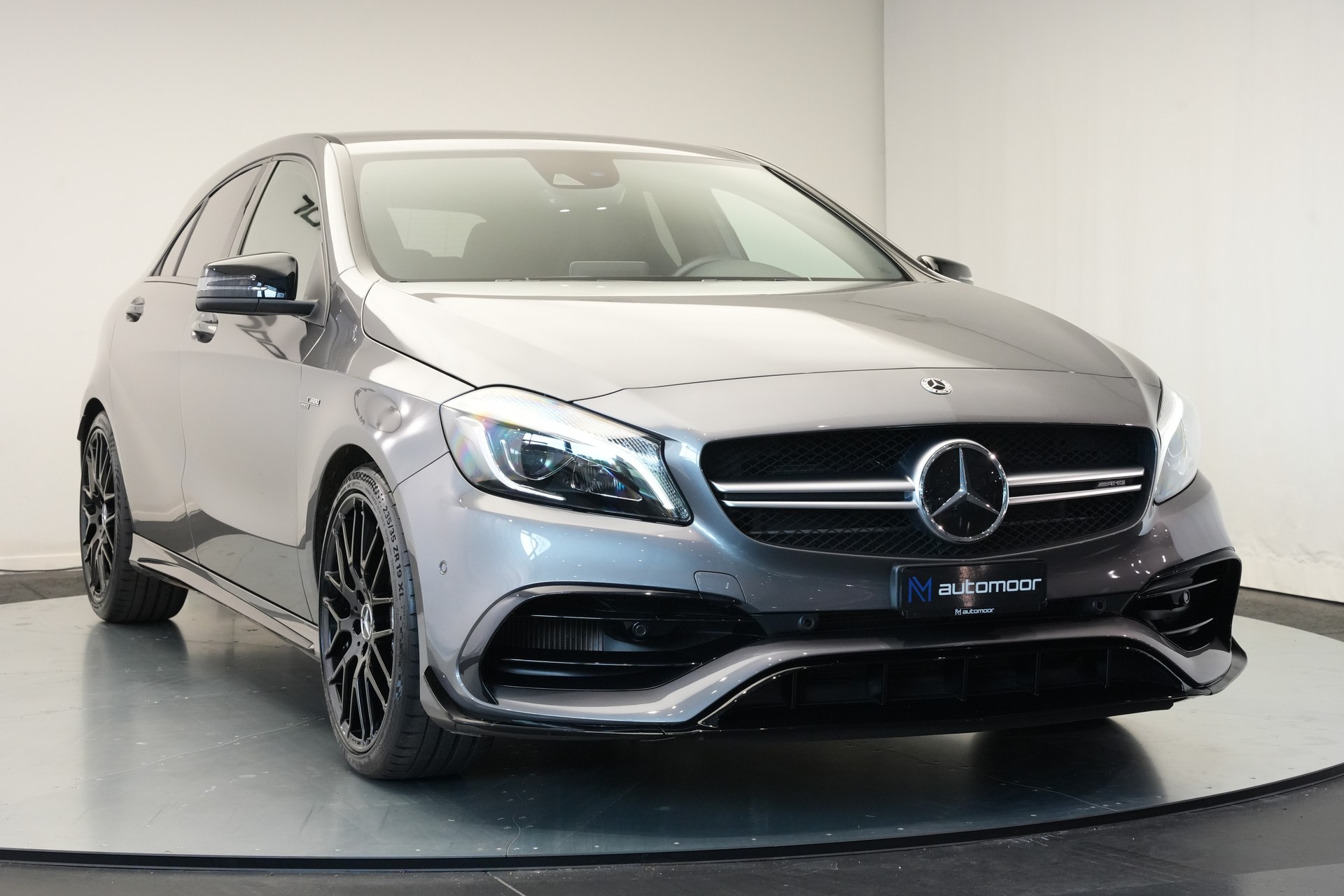 MERCEDES-BENZ A 45 AMG 4Matic Speedshift 7G-DCT *CH-Fahrzeug* *Performance Sitze*-image-41