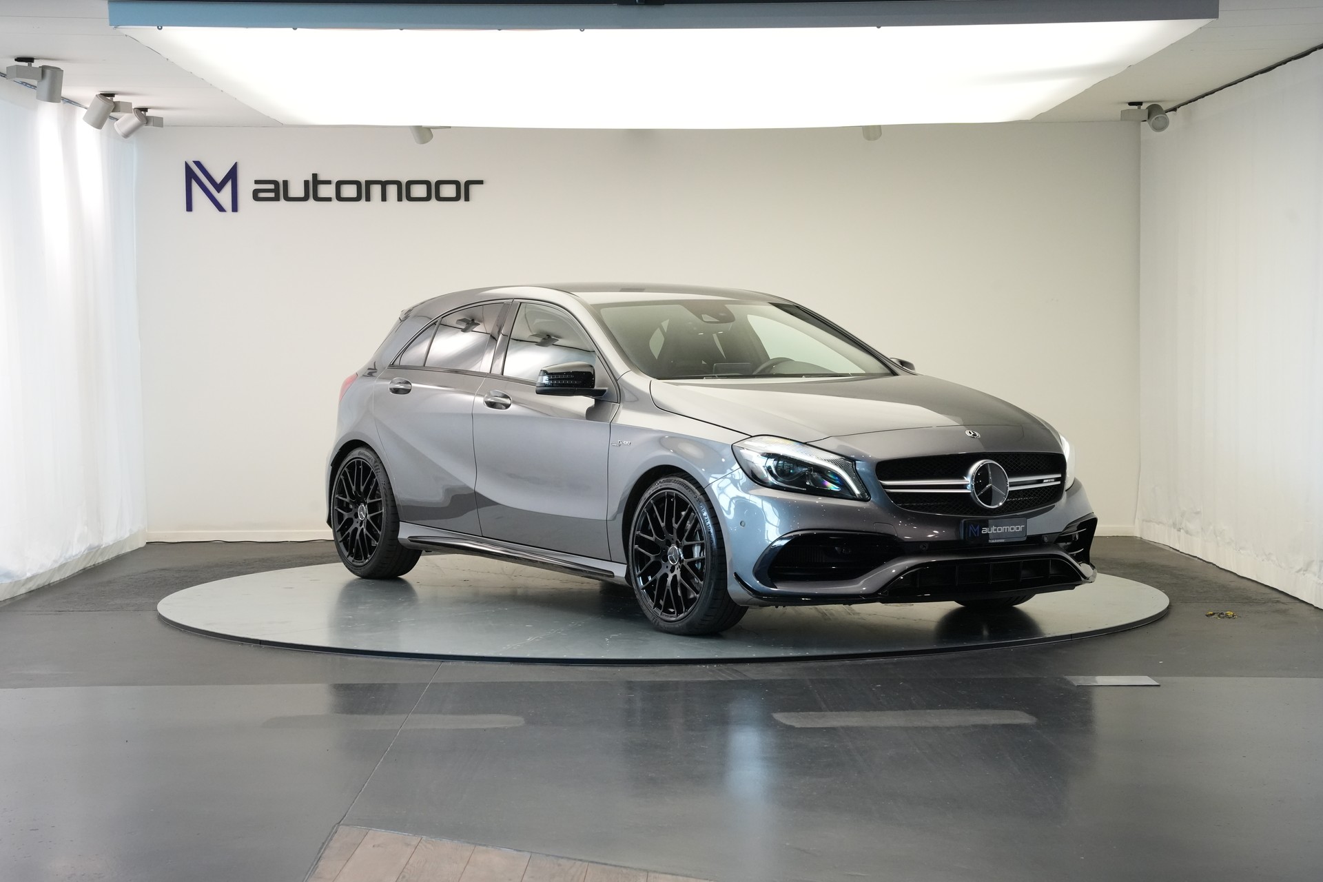 MERCEDES-BENZ A 45 AMG 4Matic Speedshift 7G-DCT *CH-Fahrzeug* *Performance Sitze*-showroom-element-2