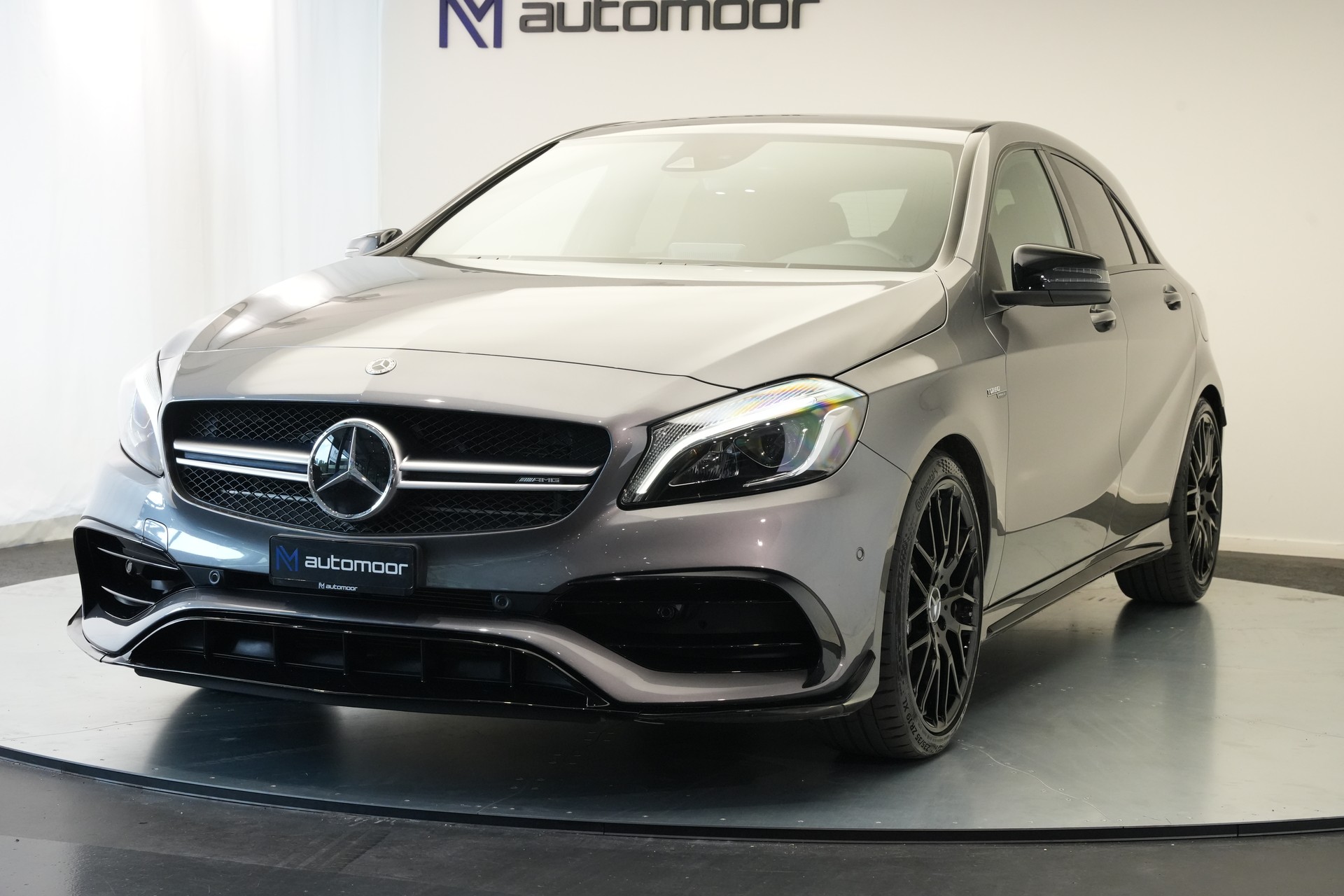 MERCEDES-BENZ A 45 AMG 4Matic Speedshift 7G-DCT *CH-Fahrzeug* *Performance Sitze*-image-42