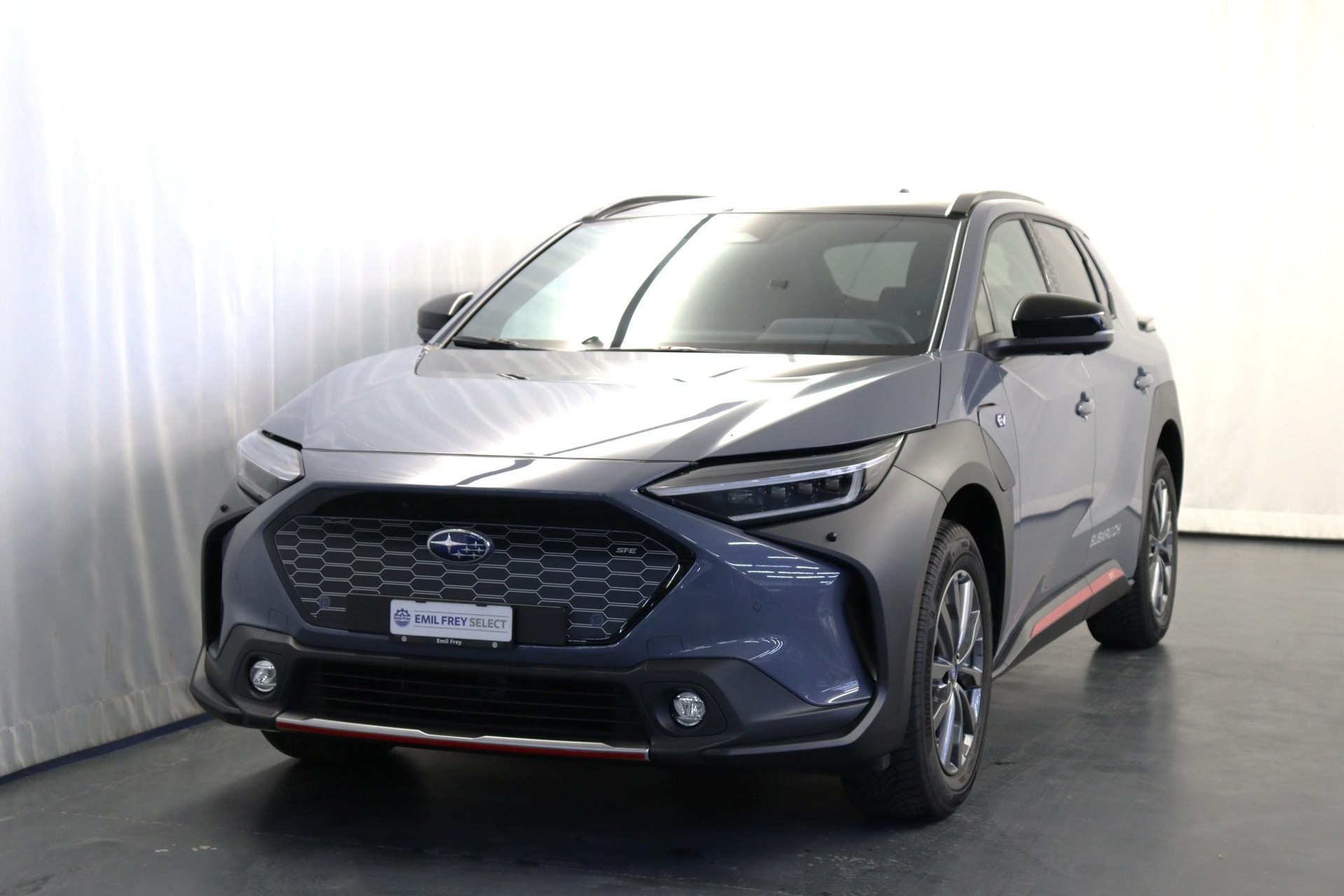 SUBARU Solterra eV Luxury AWD-image-0