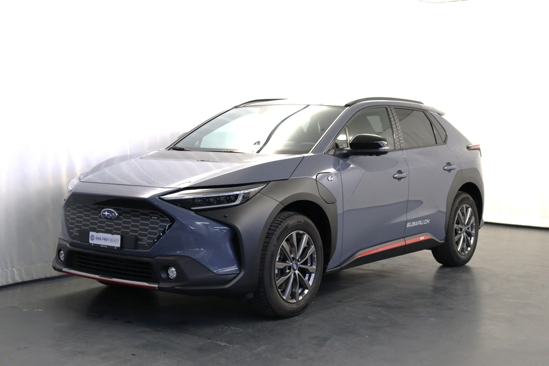SUBARU Solterra eV Luxury AWD-image-1