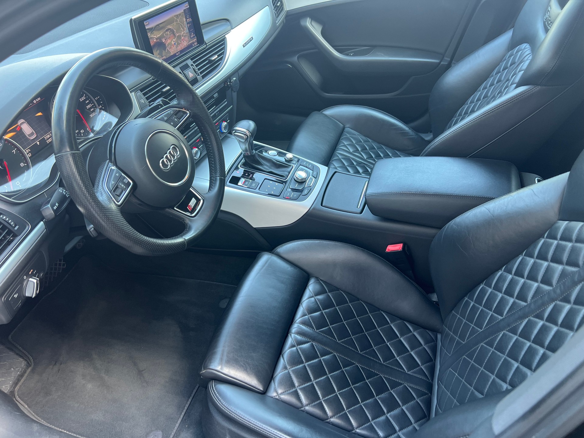 AUDI A6 Avant 3.0 TFSI V6 quattro S-tronic-image-6