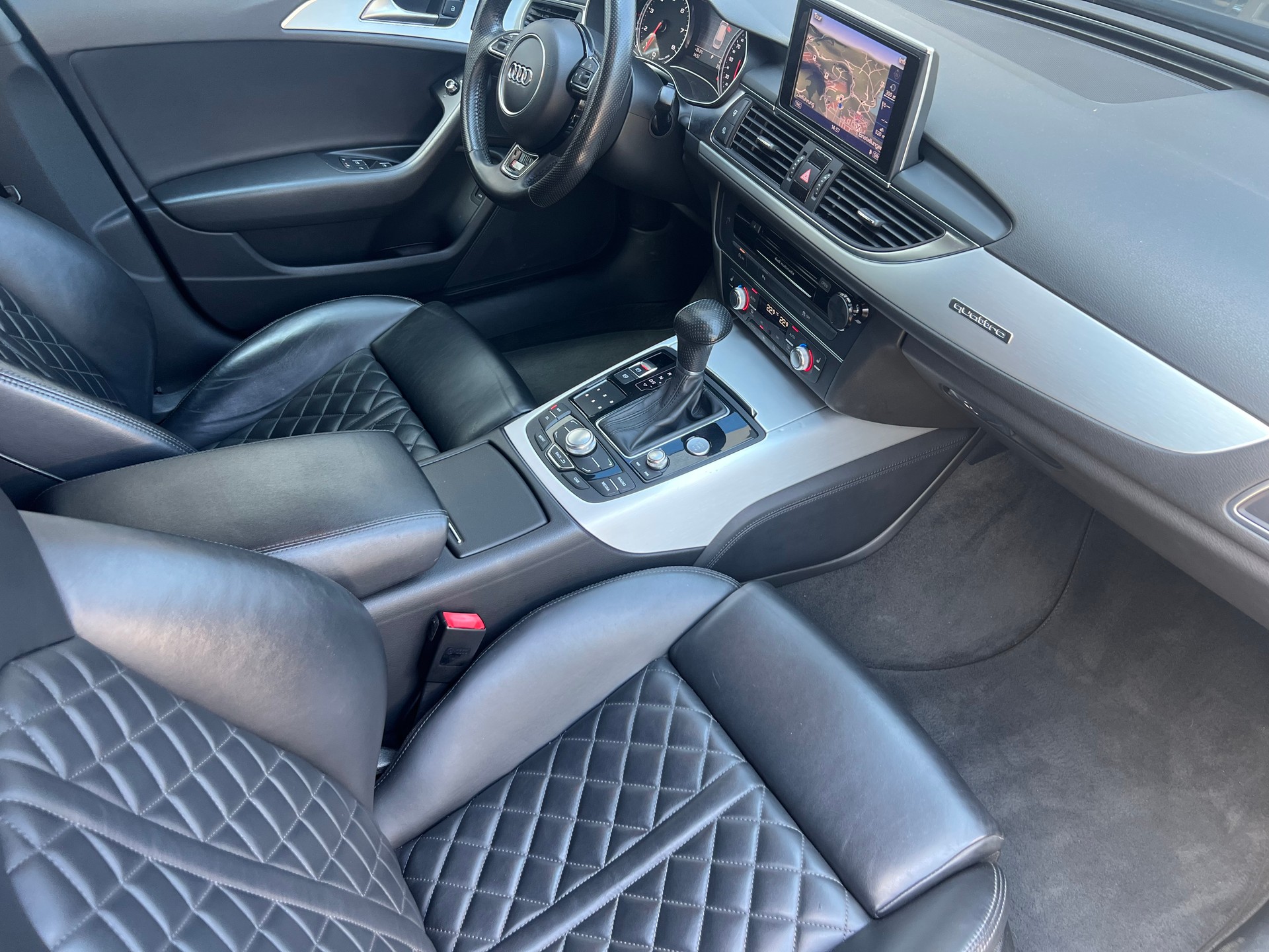 AUDI A6 Avant 3.0 TFSI V6 quattro S-tronic-image-9