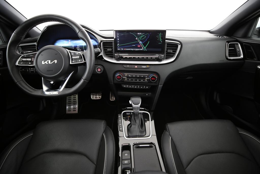 KIA Ceed 1.5 T-GDi MHEV GT-Line-image-4