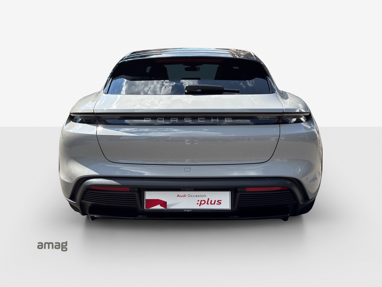 PORSCHE Taycan 4 Cross Turismo-showroom-element-3