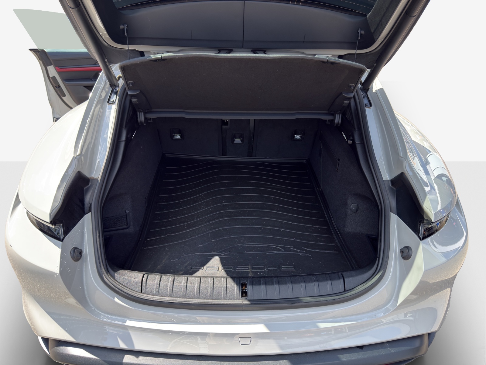 PORSCHE Taycan 4 Cross Turismo-image-12