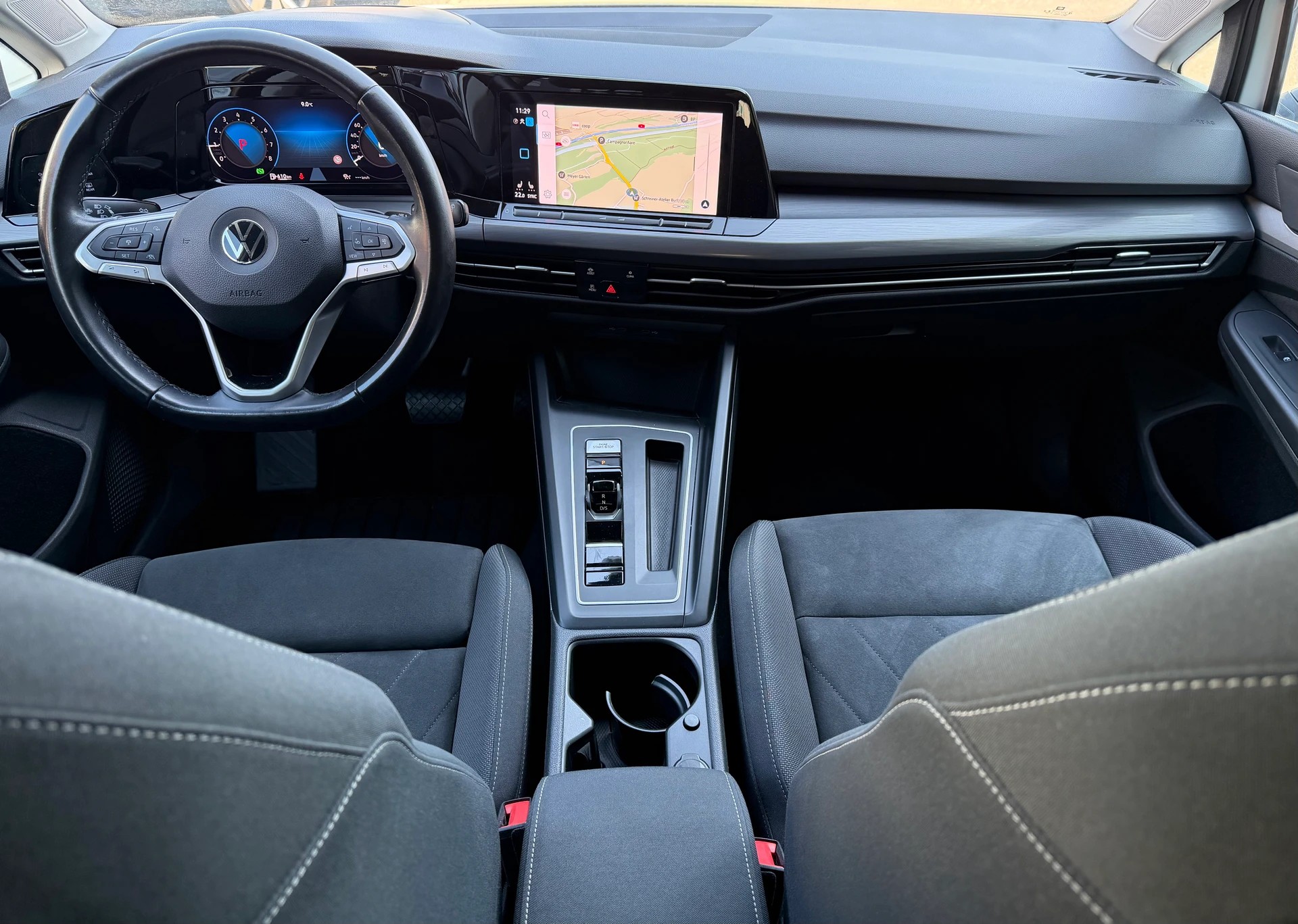 VW Golf 1.5 eTSI mHEV ACT Style DSG-image-19