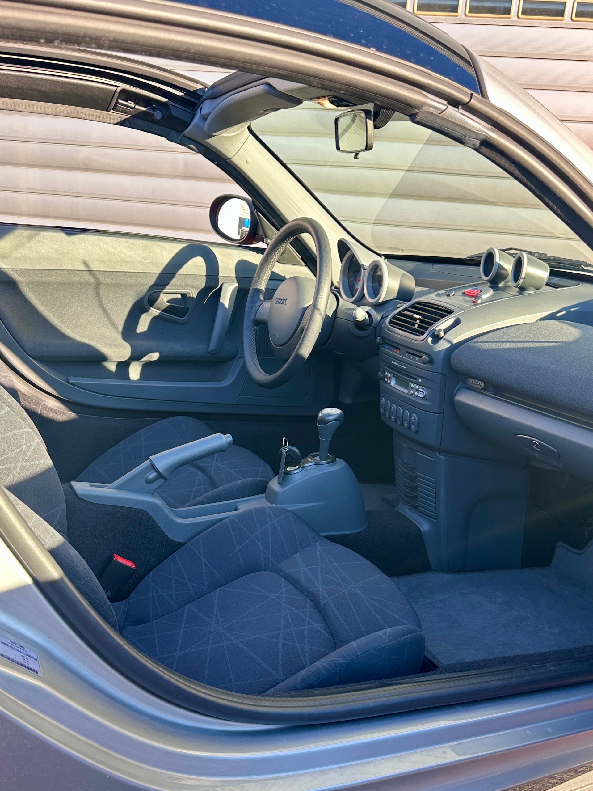 SMART roadster-image-13