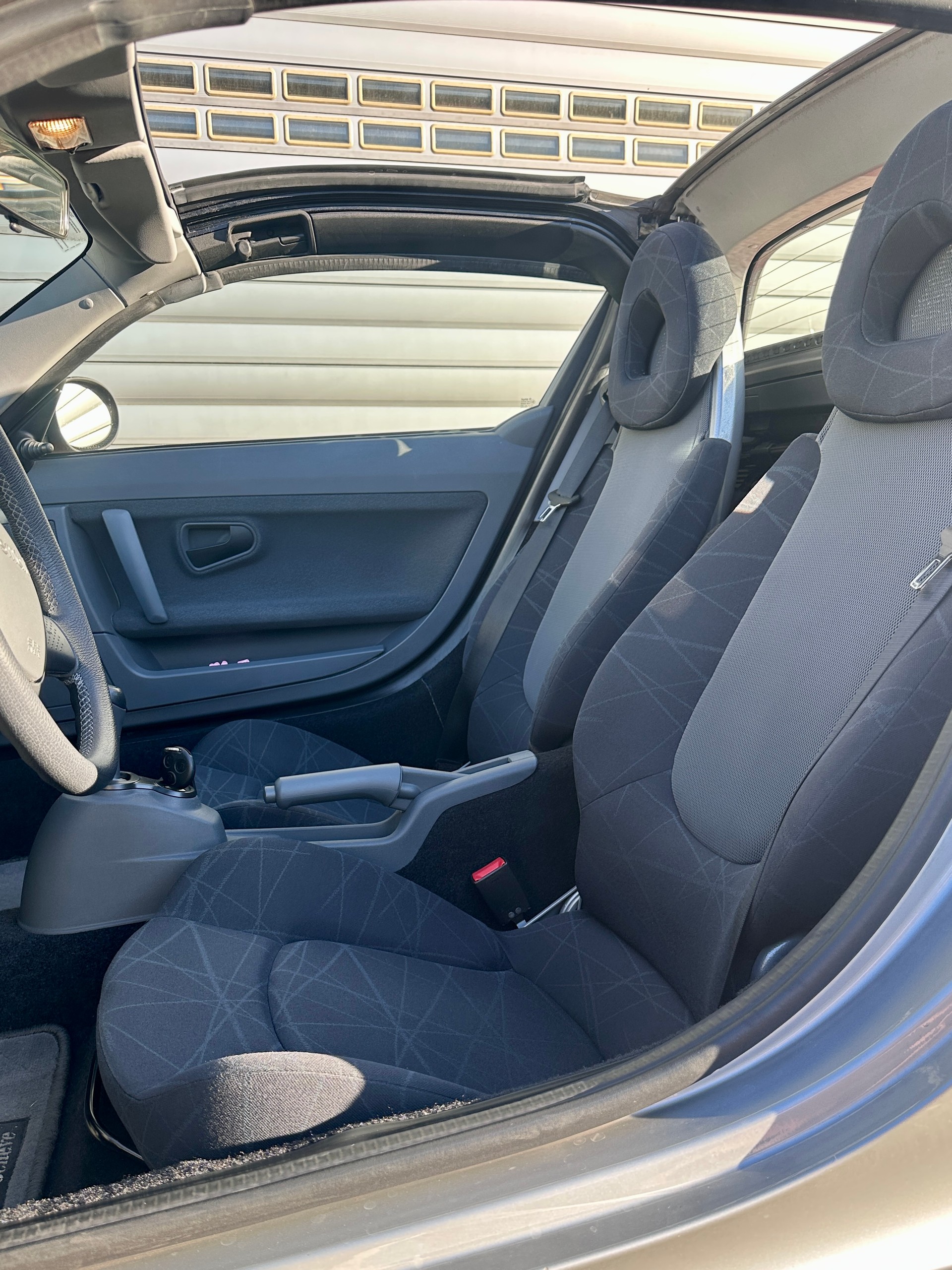 SMART roadster-image-11