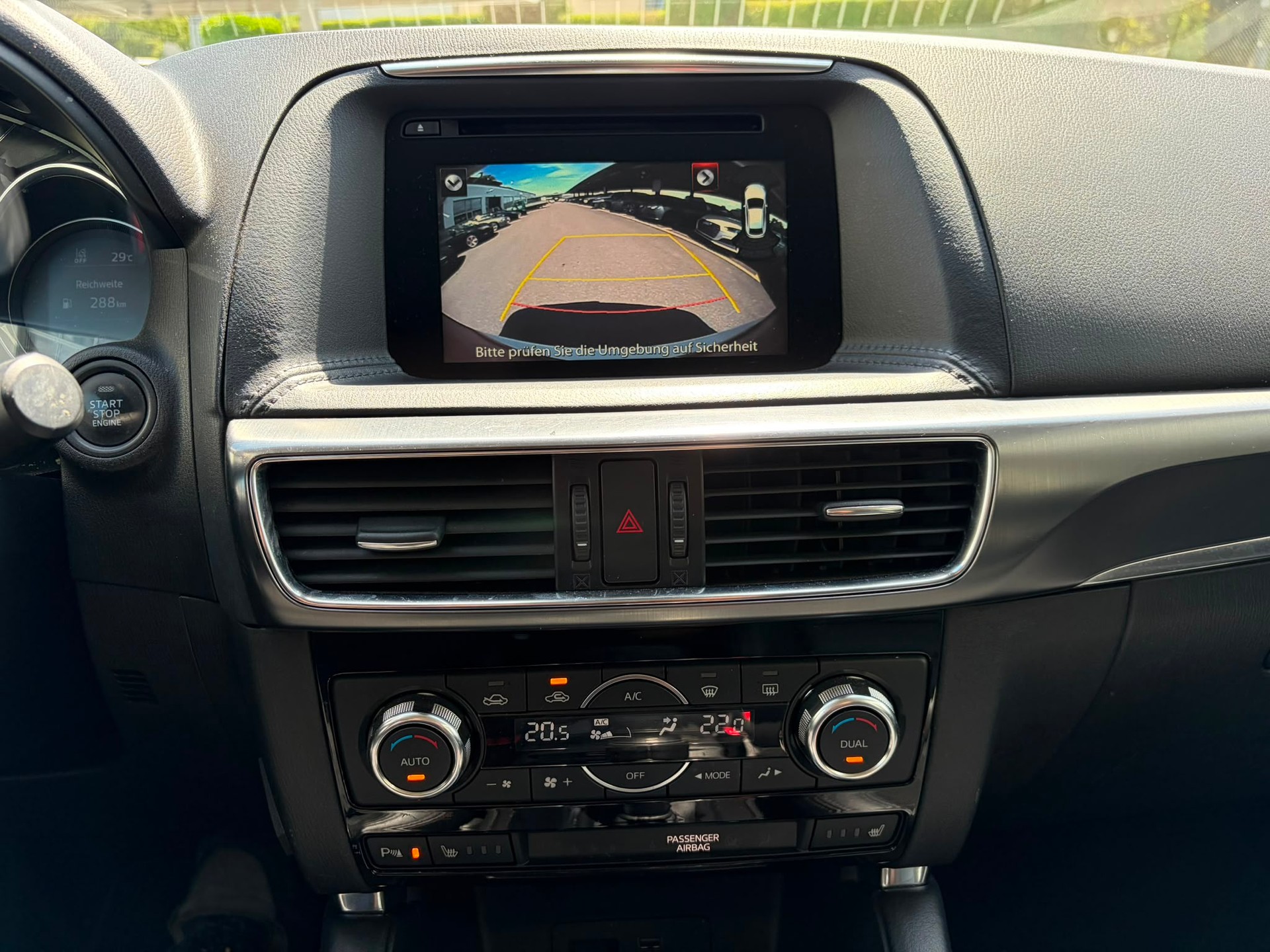 MAZDA CX-5 2.2 D HP Revolution AWD Automatic-image-11