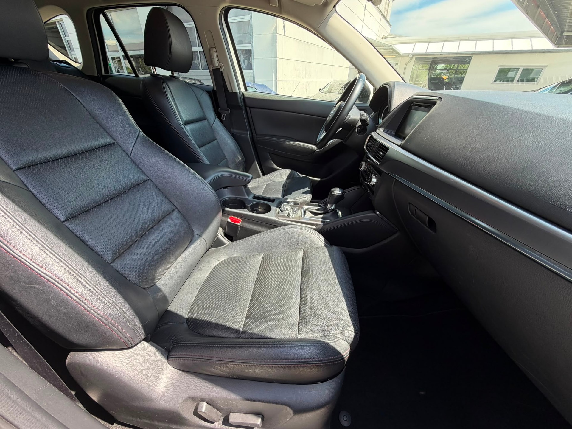 MAZDA CX-5 2.2 D HP Revolution AWD Automatic-image-13