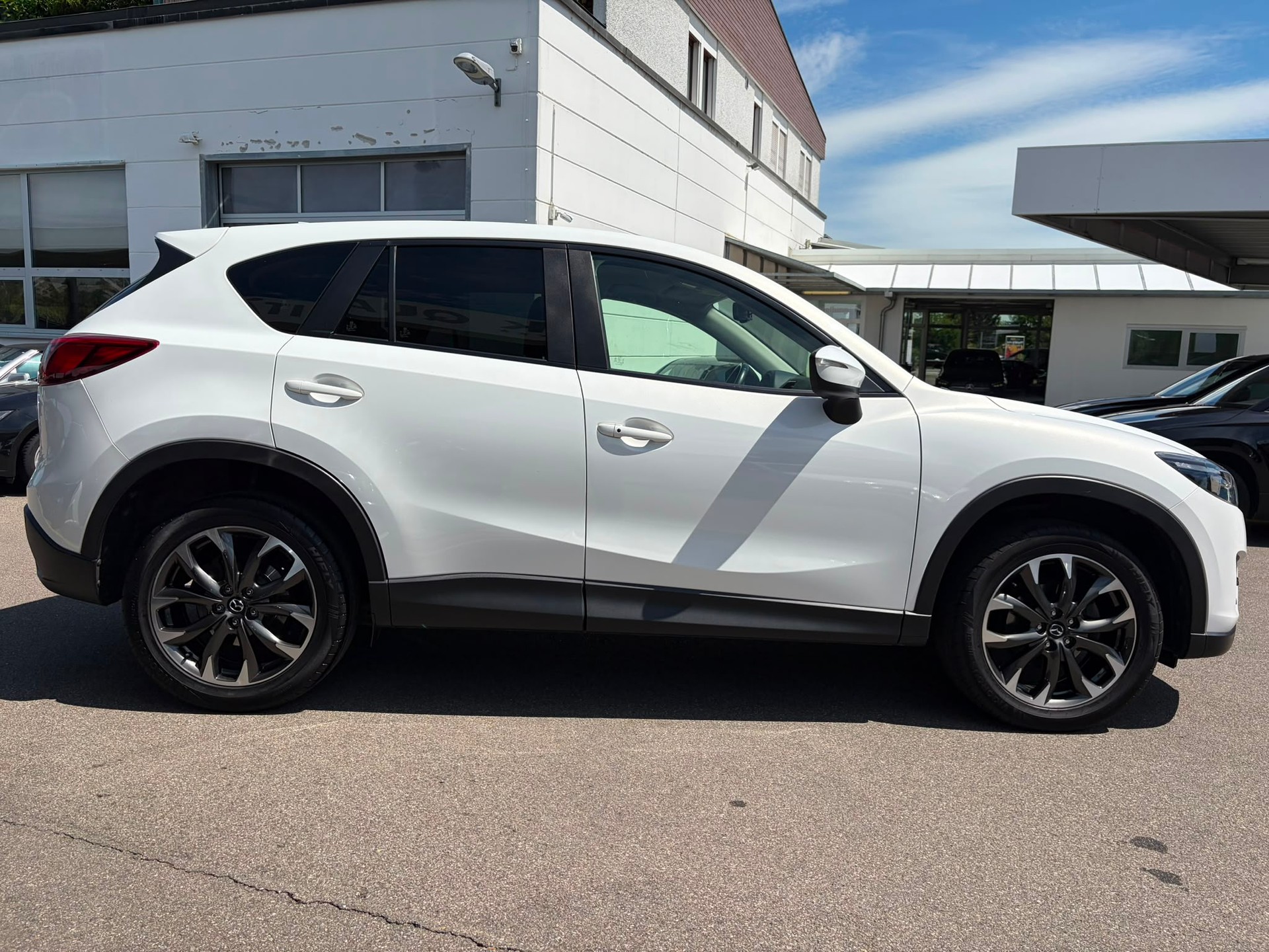 MAZDA CX-5 2.2 D HP Revolution AWD Automatic-image-4