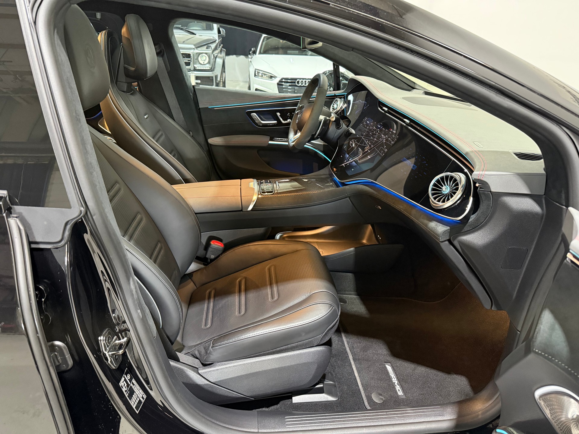 MERCEDES-BENZ EQS 53 AMG 4Matic+-image-13