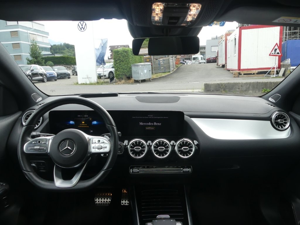 MERCEDES-BENZ GLA 250 4Matic AMG Line 8G-DCT-image-7
