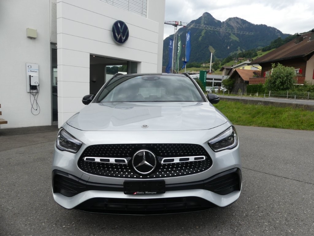 MERCEDES-BENZ GLA 250 4Matic AMG Line 8G-DCT-image-5