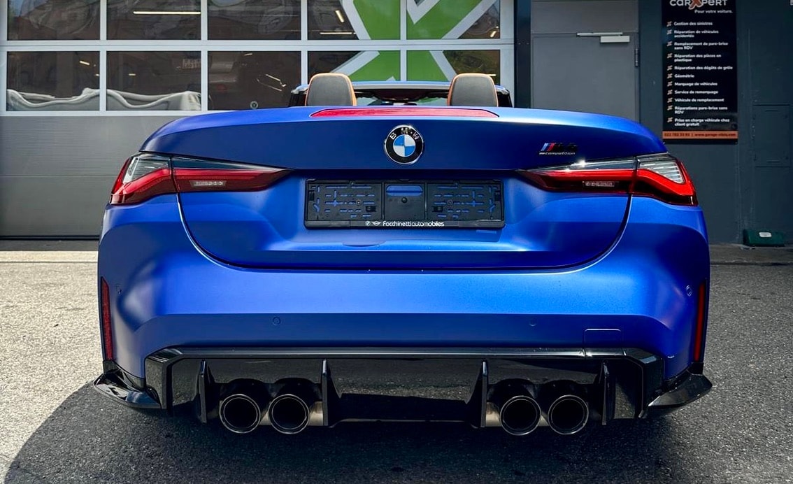 BMW M4 Competition xDrive-image-11