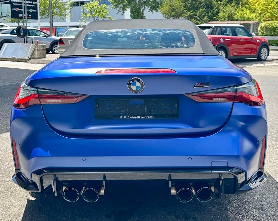 BMW M4 Competition xDrive-image-19