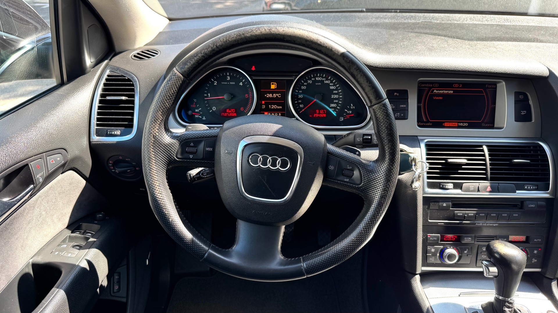 AUDI Q7 3.0 TDI quattro tiptronic-image-6