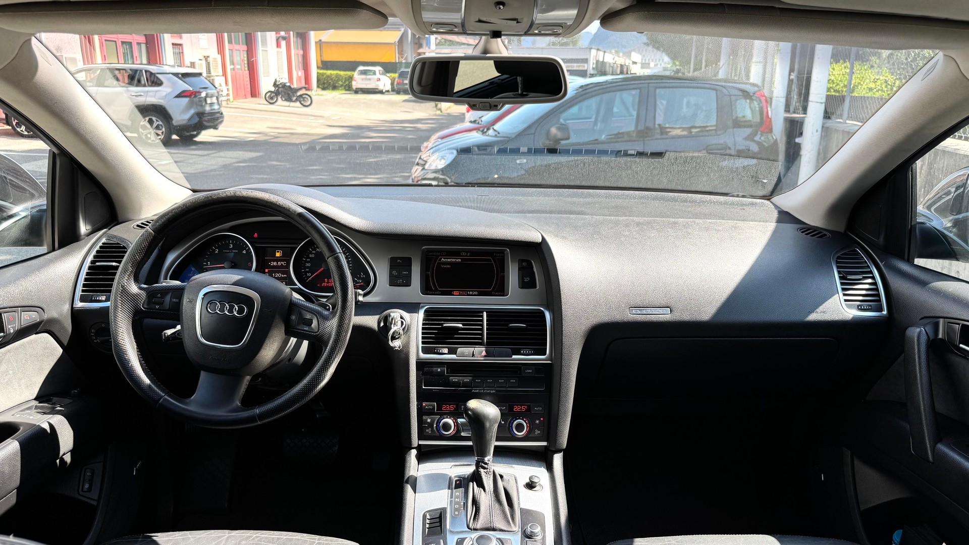 AUDI Q7 3.0 TDI quattro tiptronic-image-4