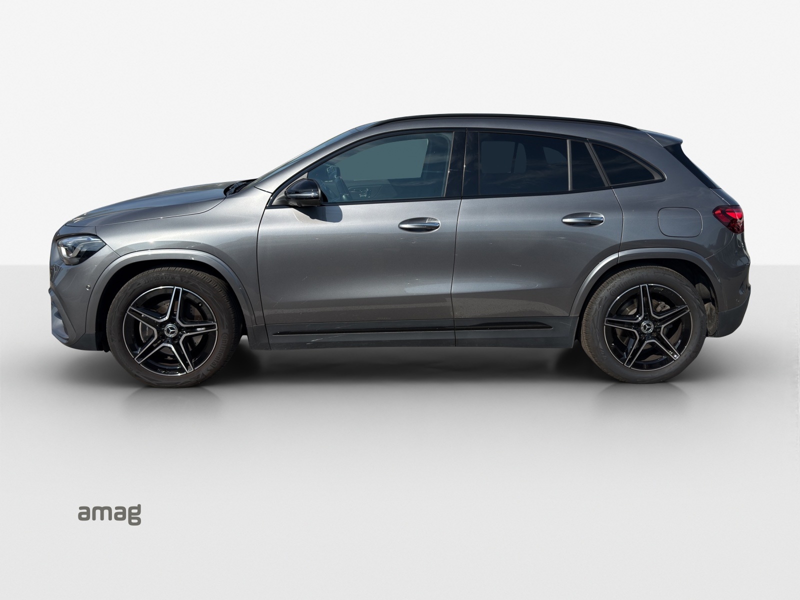 MERCEDES-BENZ GLA 220d 4Matic 8G-DCT-showroom-element-1