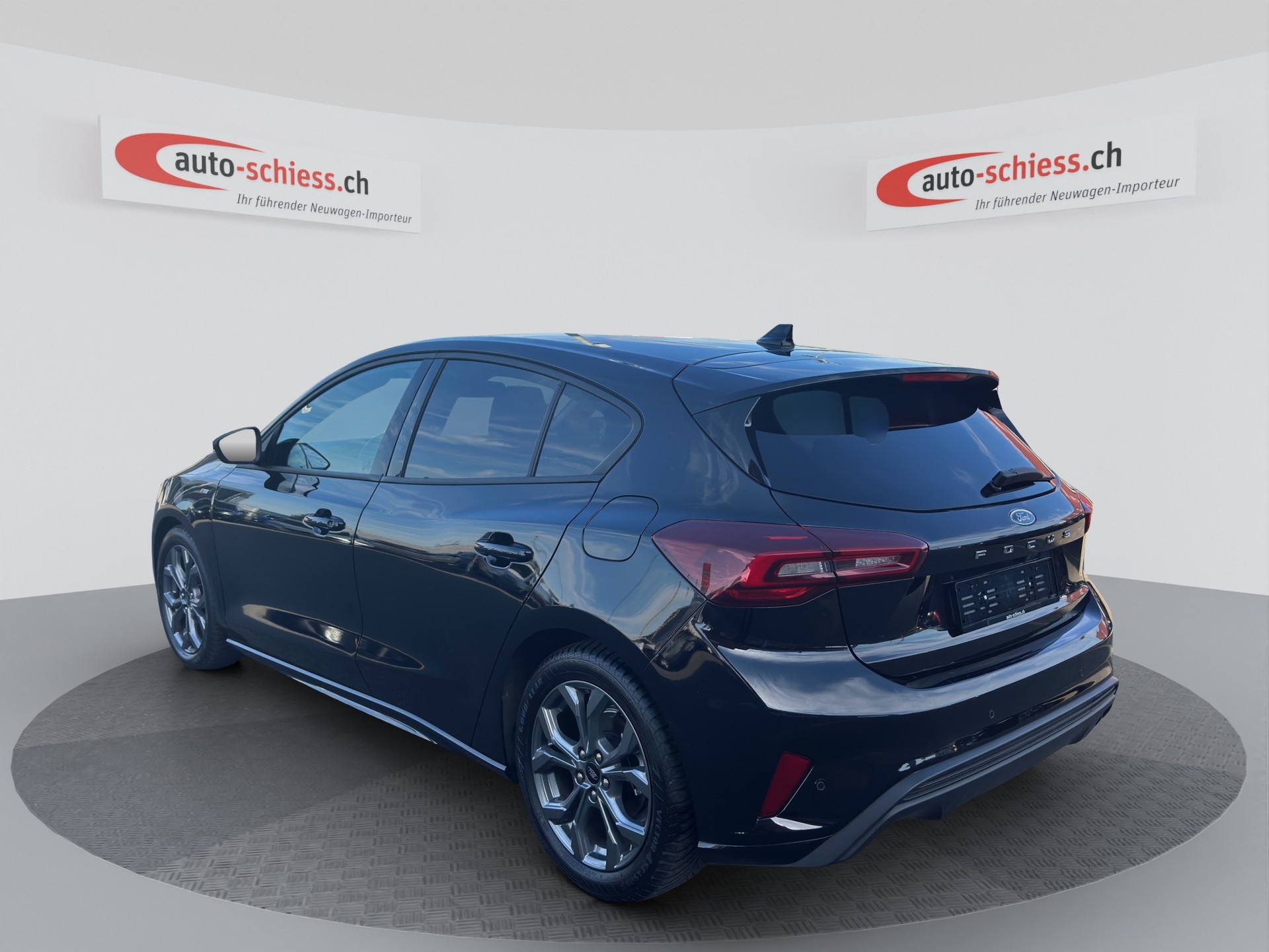 FORD Focus 1.5 TDCi EcoBlue ST-Line Automatic-showroom-element-2