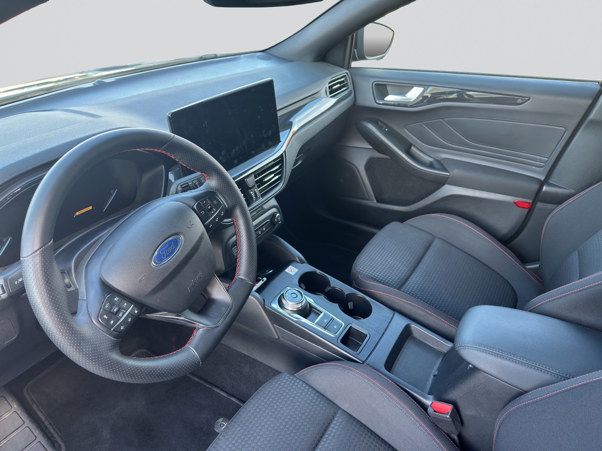 FORD Focus 1.5 TDCi EcoBlue ST-Line Automatic-image-7