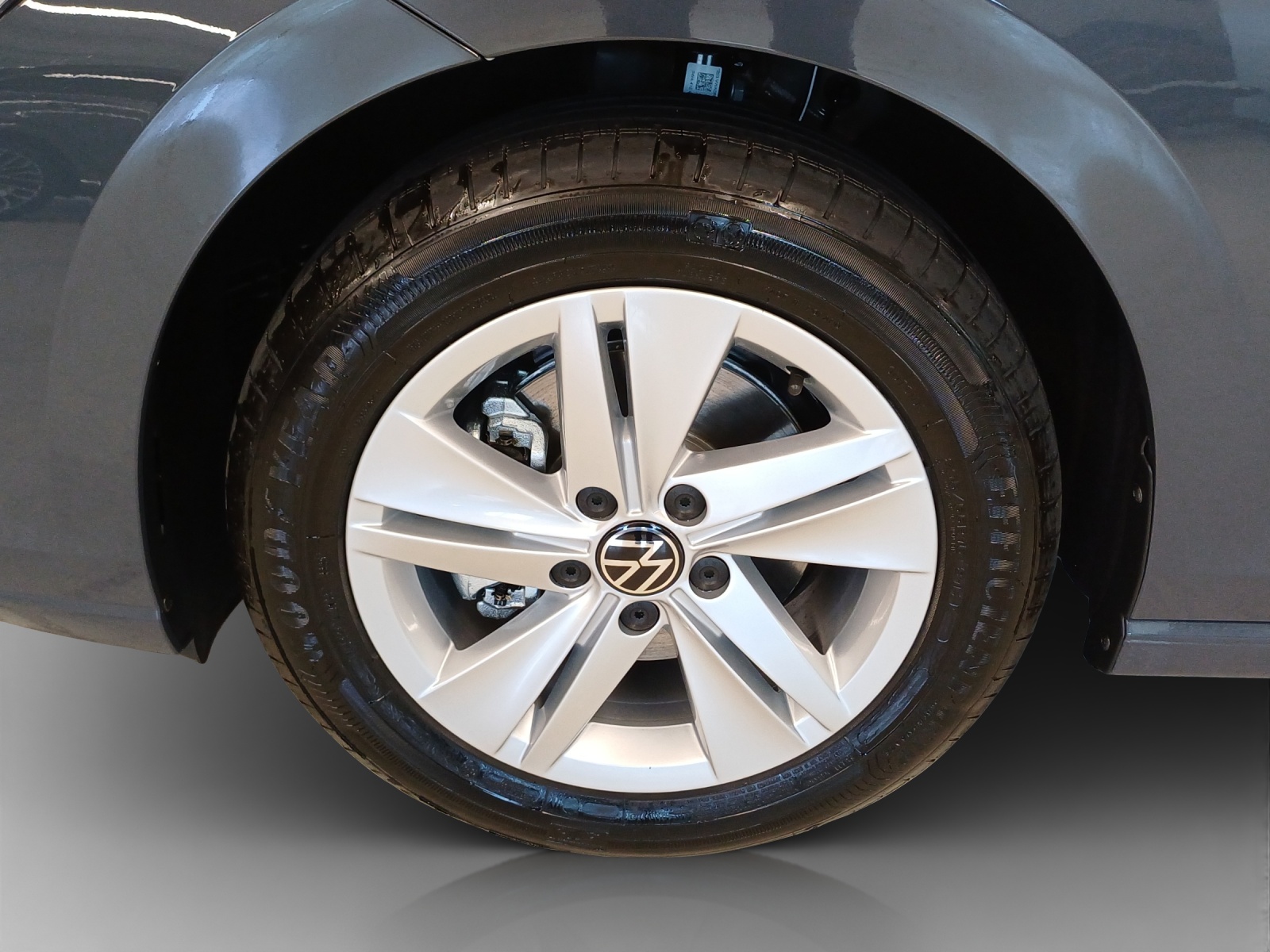 VW Golf 1.5 e TSI mHEV Basis DSG-image-13