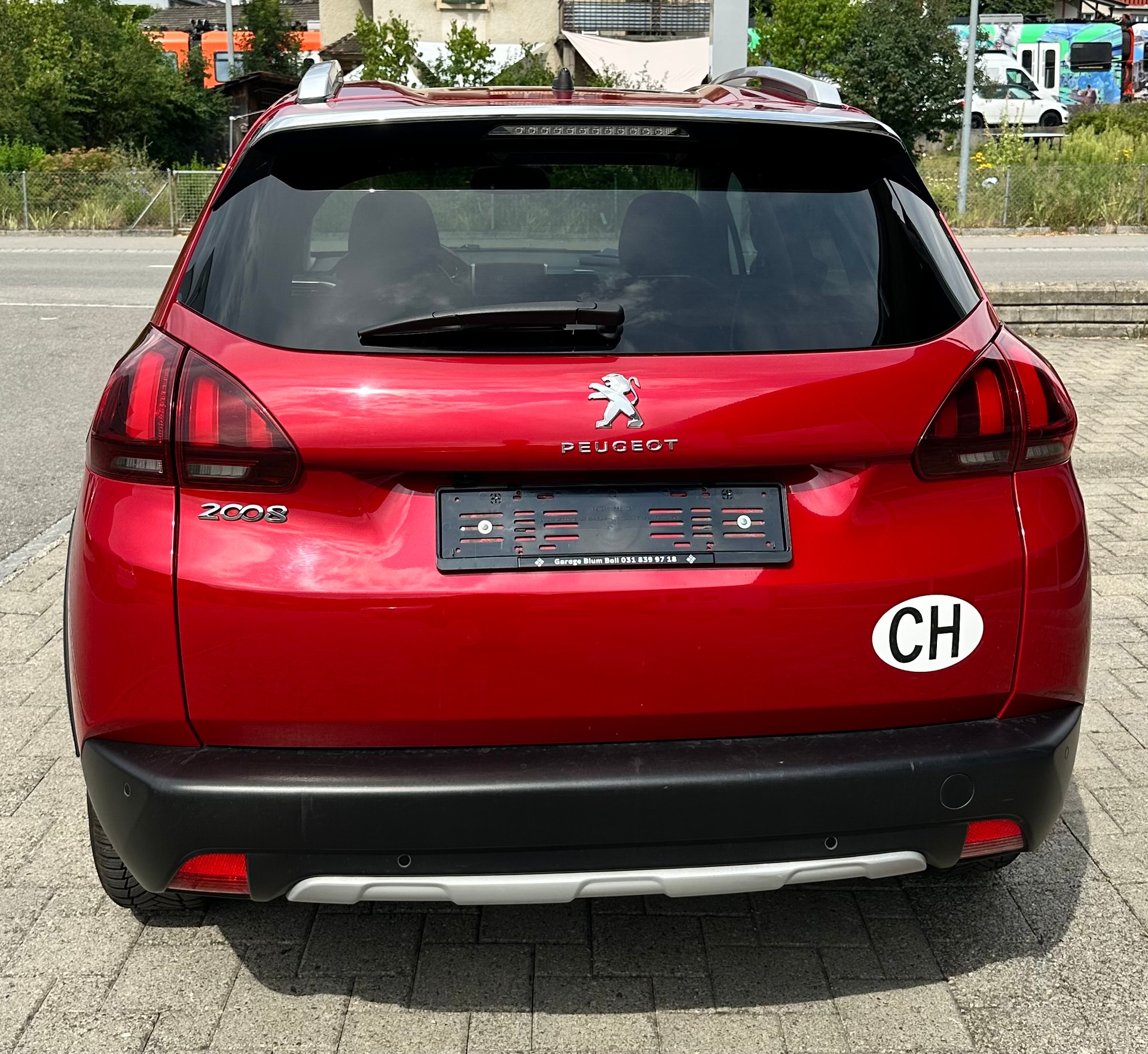 PEUGEOT 2008 1.2 PureTech Active EAT6-image-2