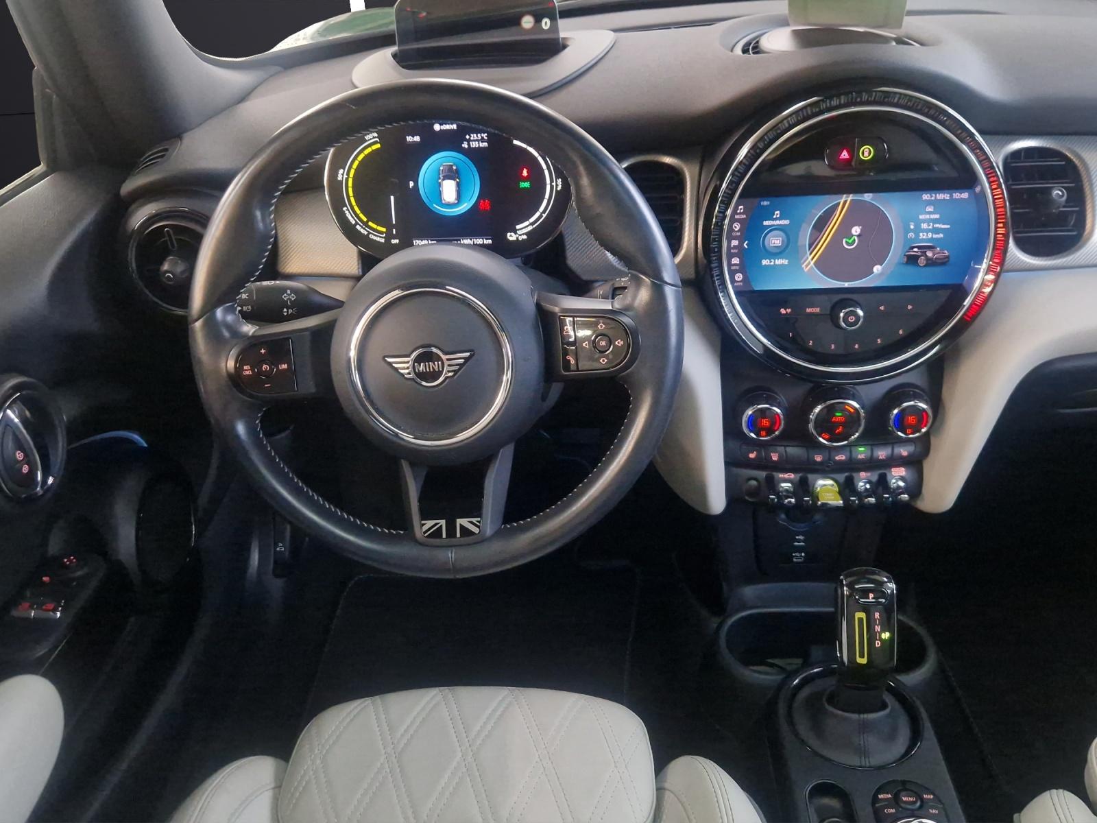 MINI F56 Cooper SE-image-17