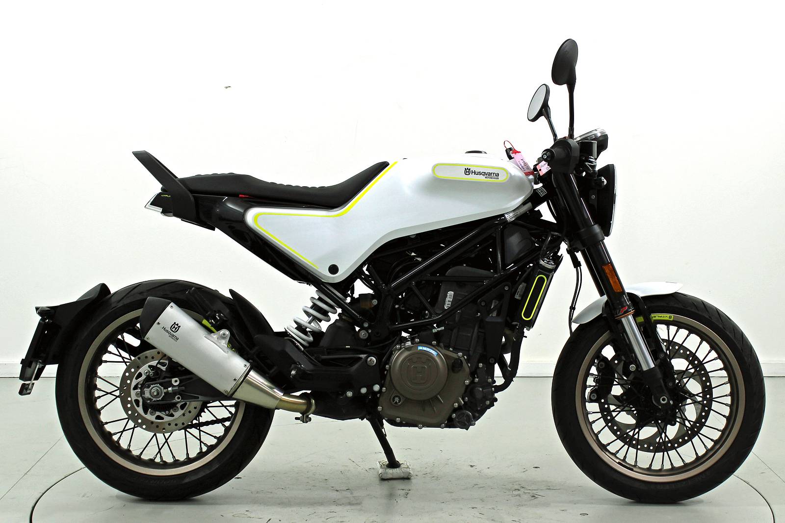HUSQVARNA SVARTPILEN 401-showroom-element-3