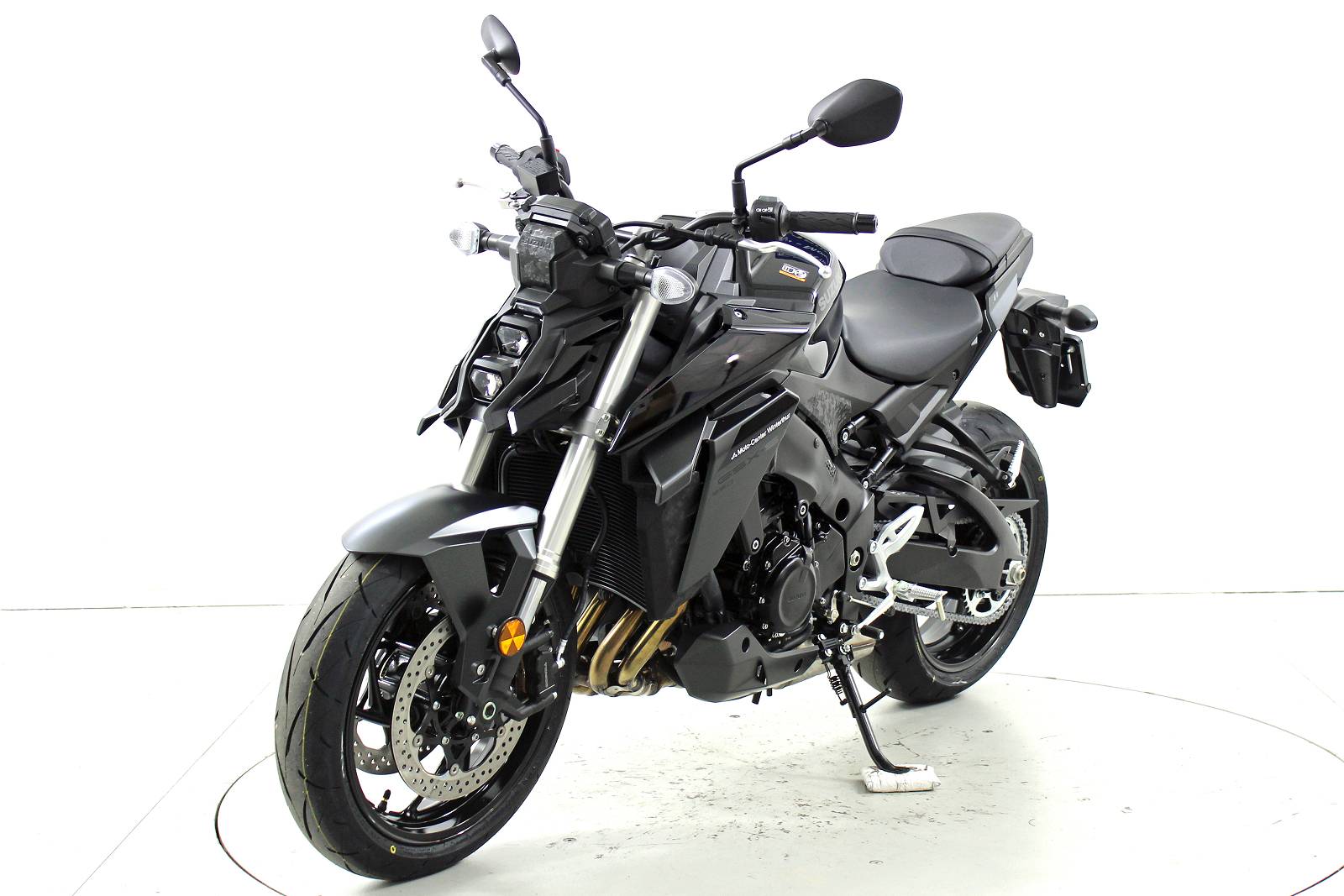 SUZUKI GSX-S 950-showroom-element-2