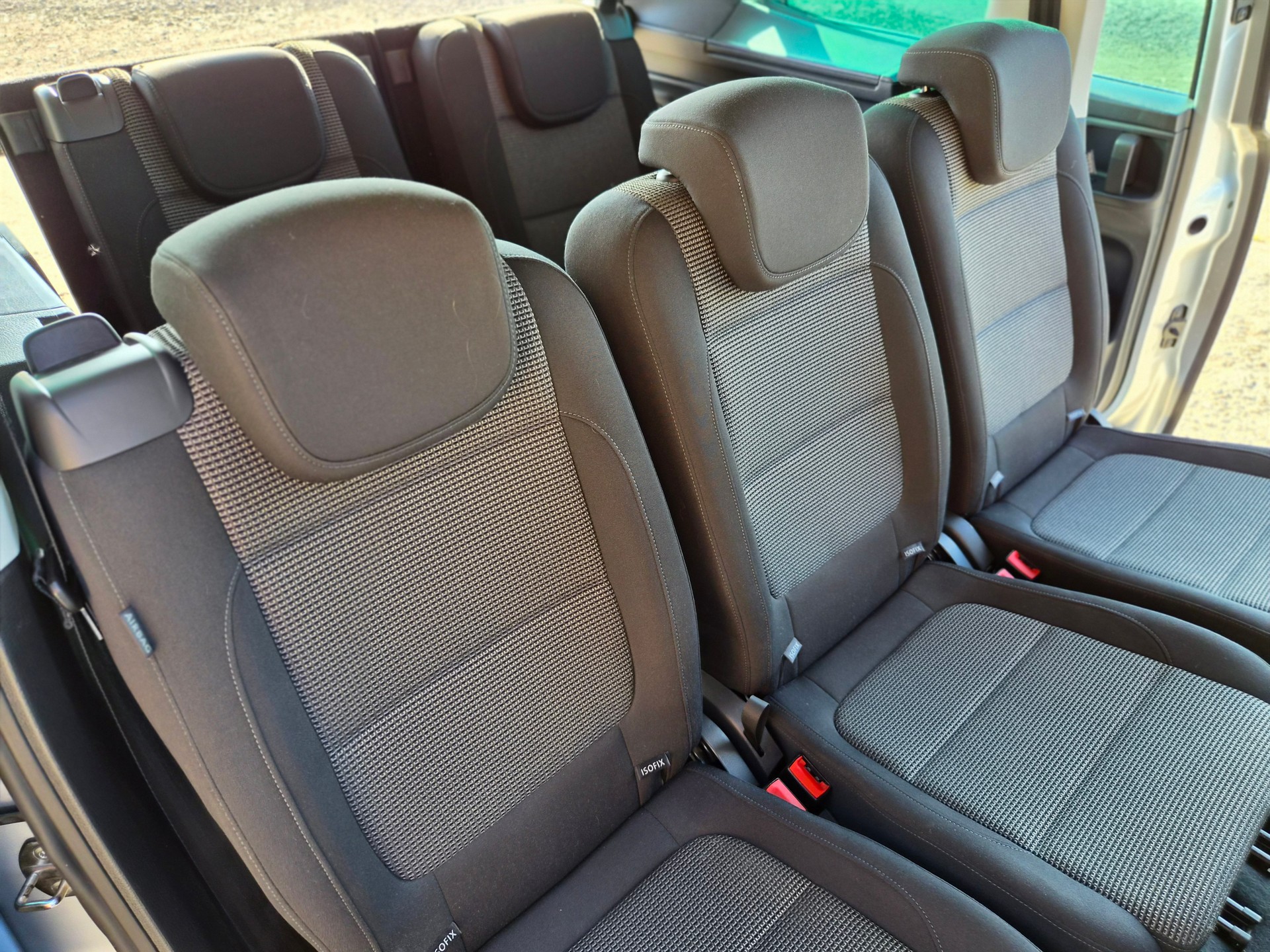 VW Sharan 2.0 TDI BlueMTA Sondermodell "Design"-image-6