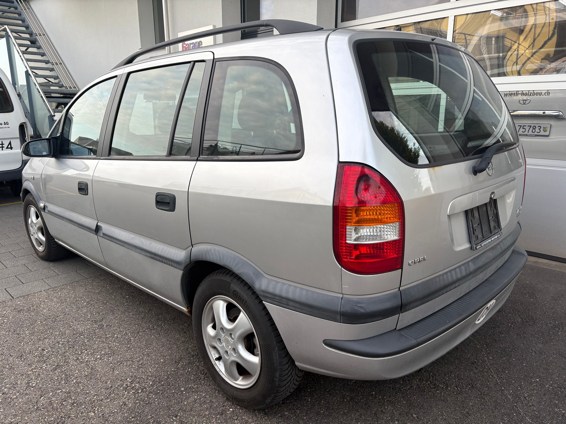 OPEL Zafira 2.0 DTi Comfort-image-3