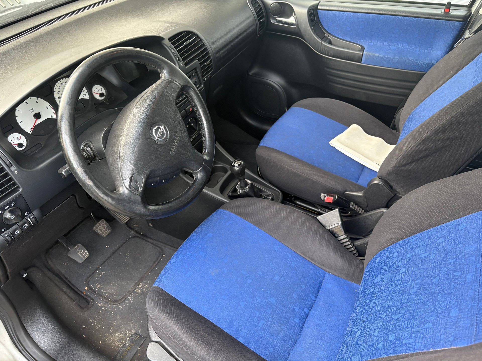 OPEL Zafira 2.0 DTi Comfort-image-4