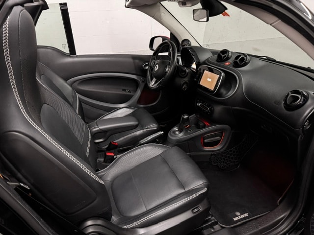 SMART fortwo Brabus Cabrio 109 Xclusive twinmatic-image-15