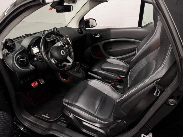 SMART fortwo Brabus Cabrio 109 Xclusive twinmatic-image-13