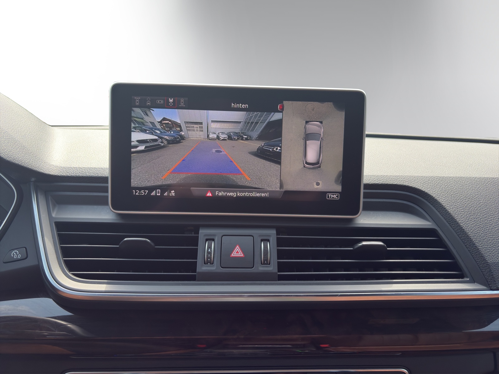 AUDI Q5 45 TFSI design S-Line quattro S-tronic-image-15