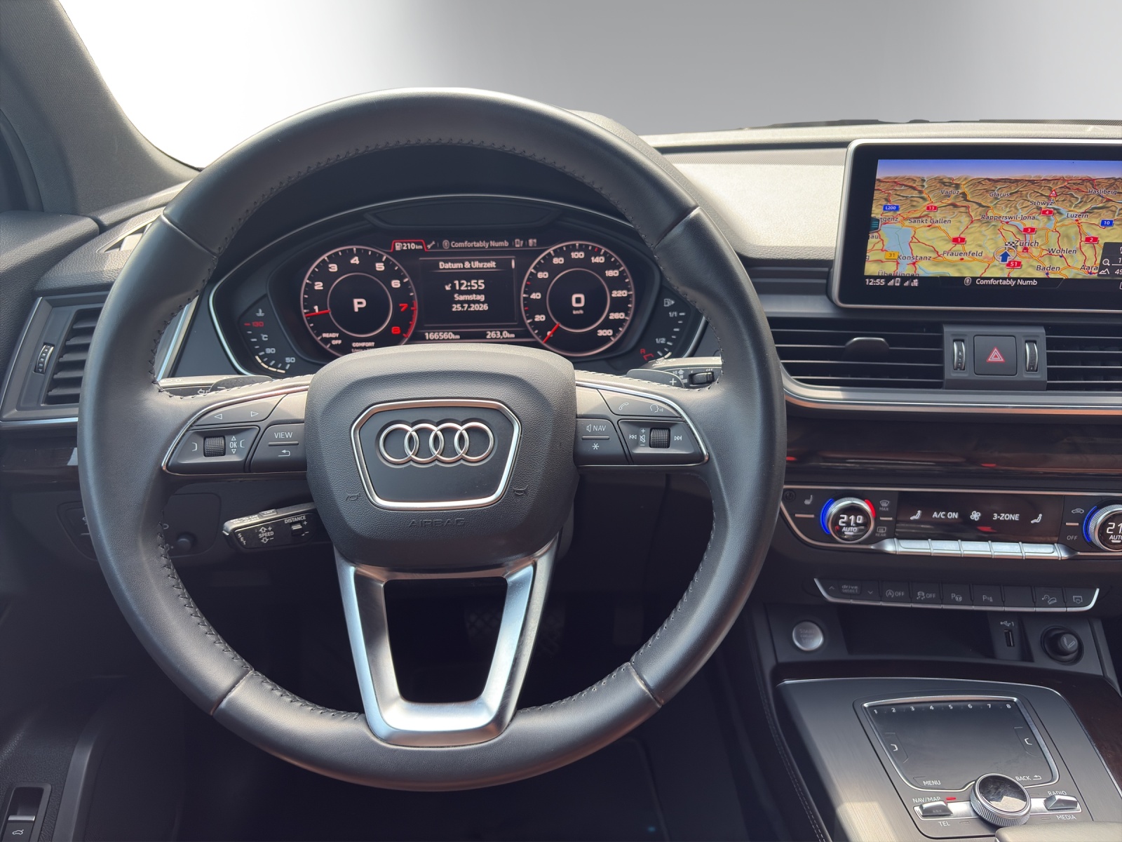 AUDI Q5 45 TFSI design S-Line quattro S-tronic-image-14