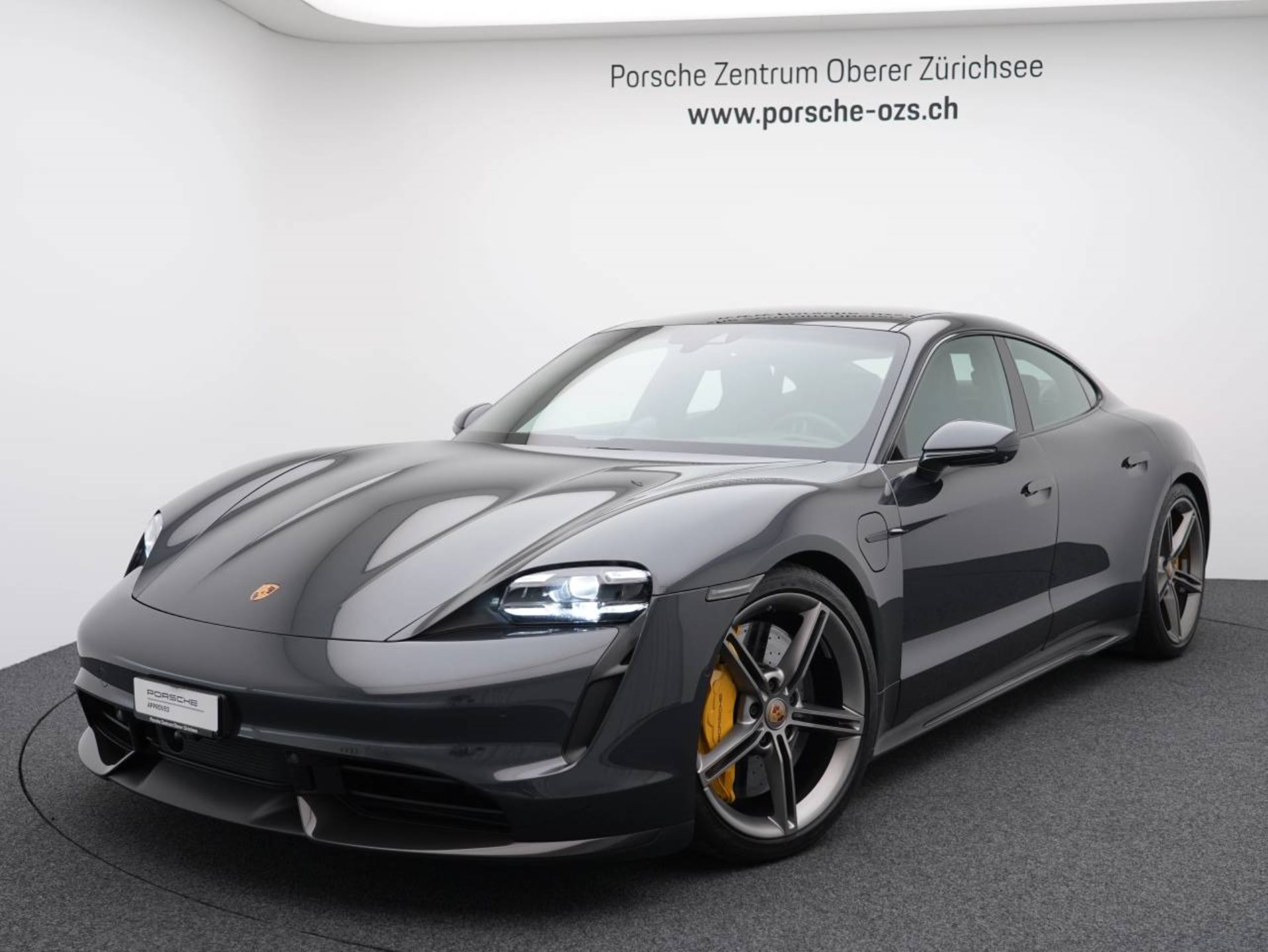 PORSCHE Taycan Turbo S-image-0