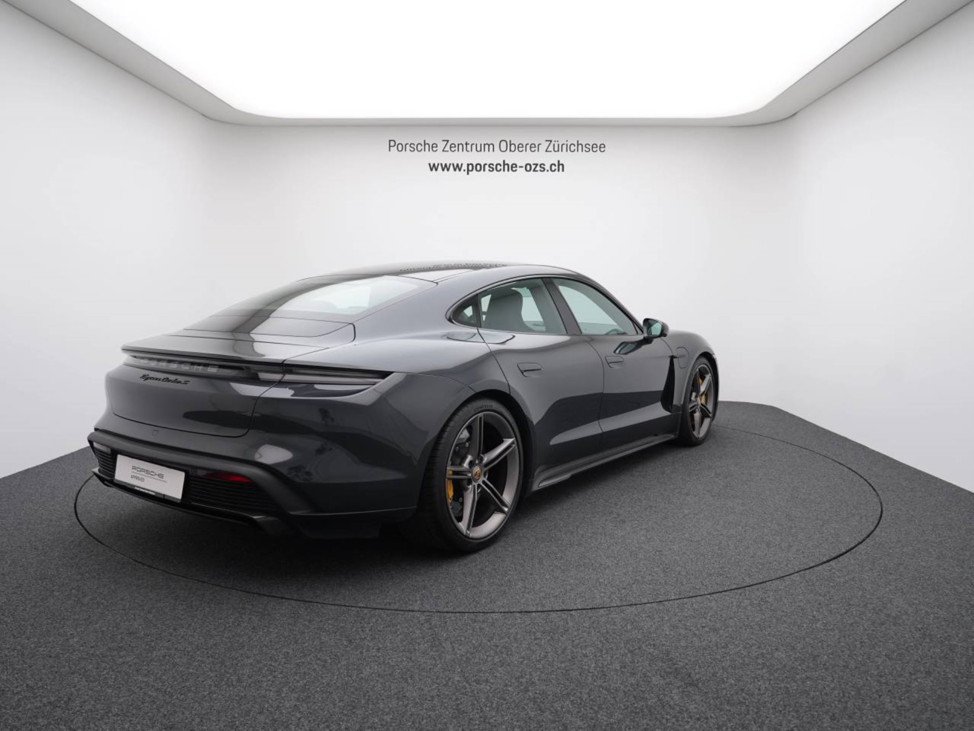 PORSCHE Taycan Turbo S-image-6