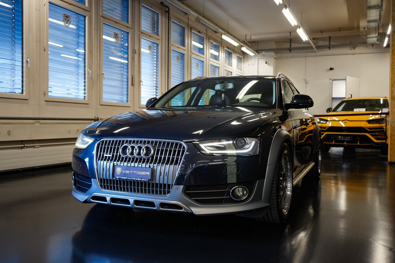 AUDI A4 allroad 2.0 TFSI quattro S-tronic-showroom-element-2