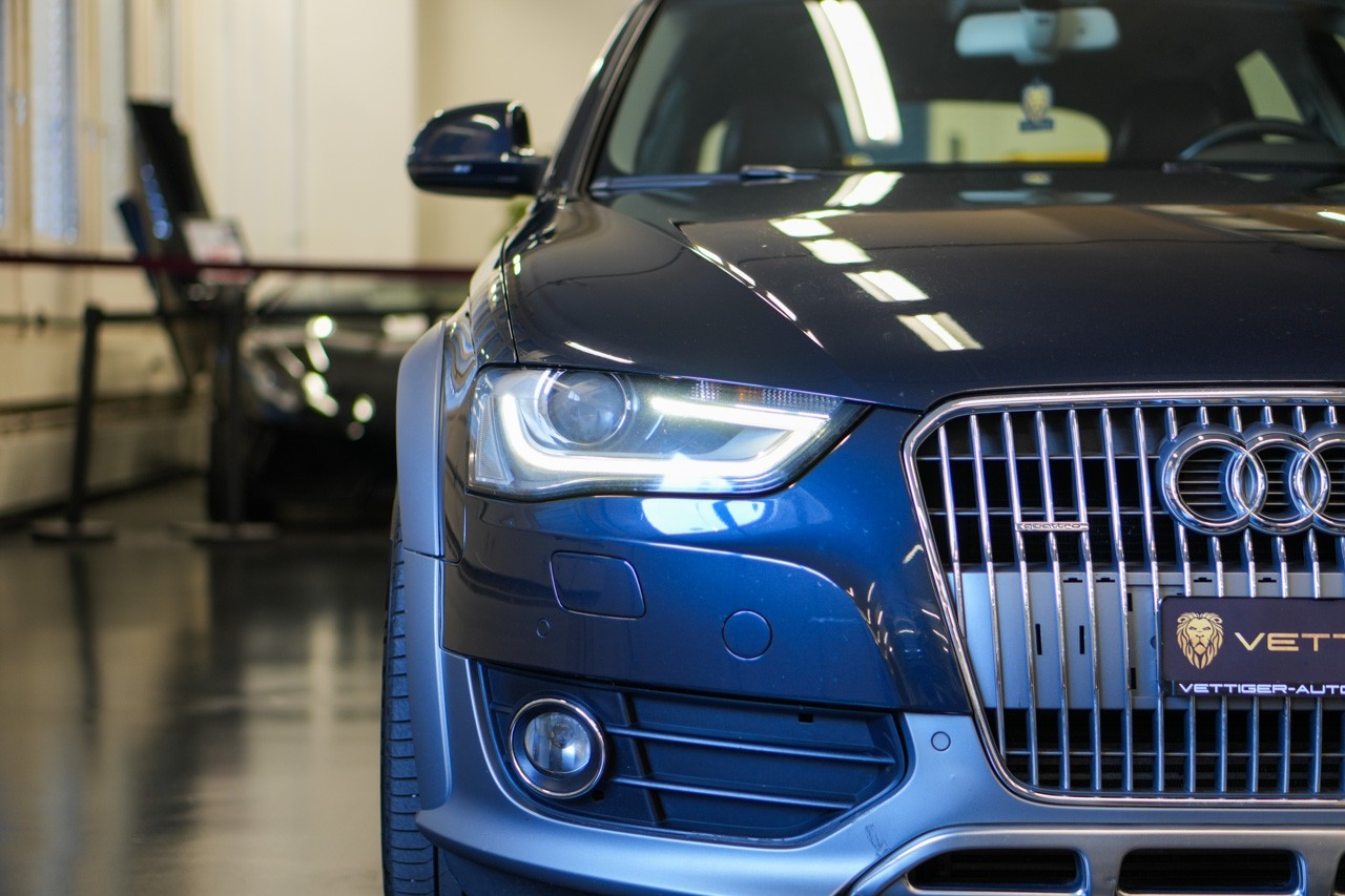 AUDI A4 allroad 2.0 TFSI quattro S-tronic-image-7