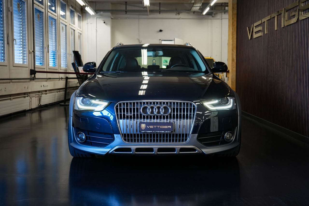 AUDI A4 allroad 2.0 TFSI quattro S-tronic-showroom-element-1