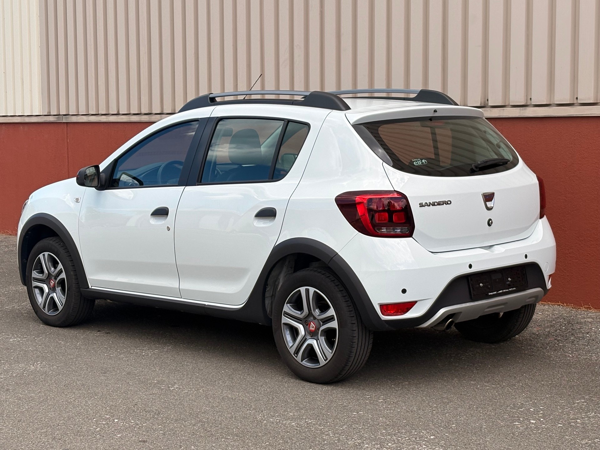 DACIA Sandero Tce 90 Stepway-image-3