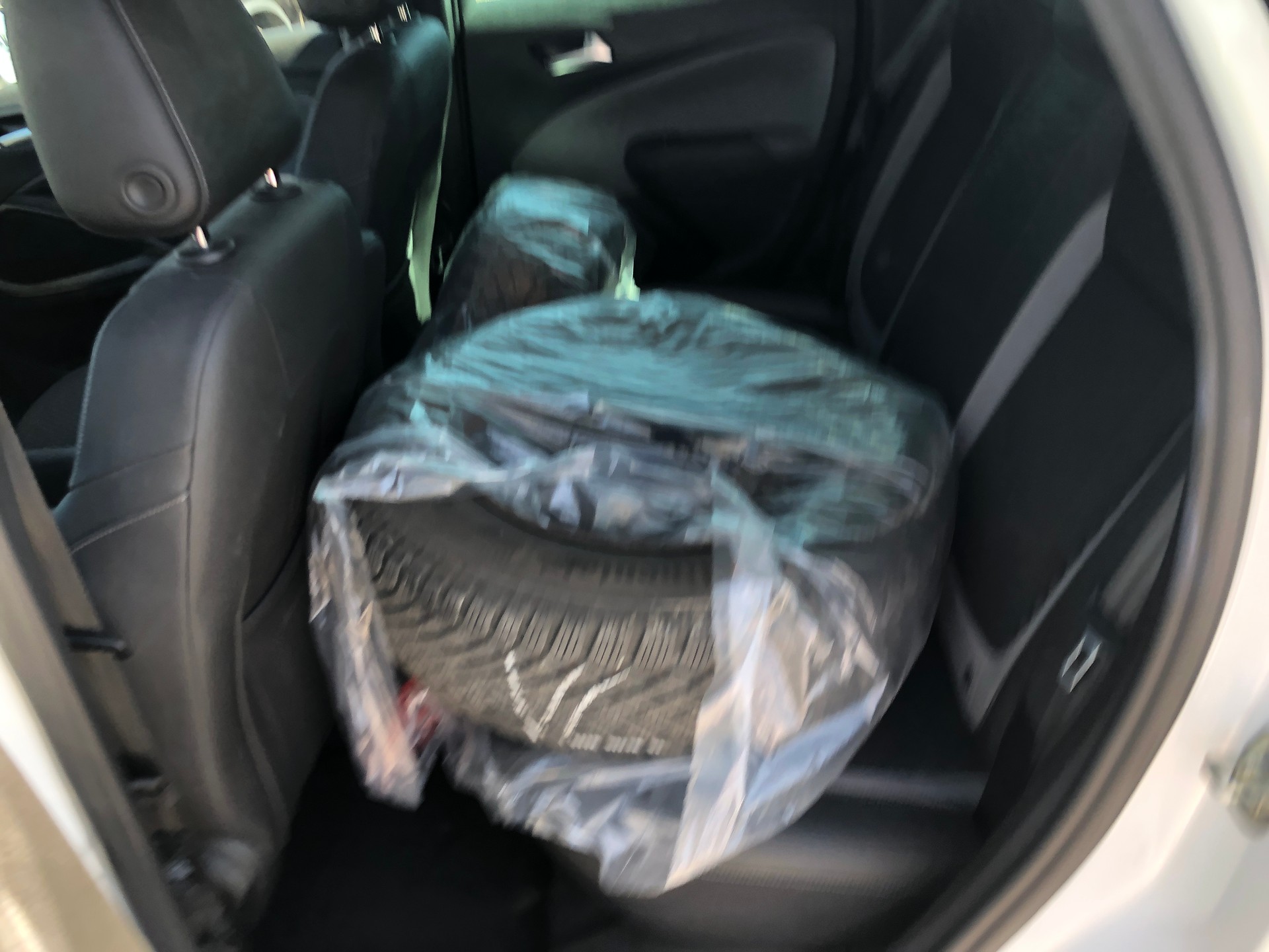 OPEL Crossland X 1.2i TP Excellence-image-17