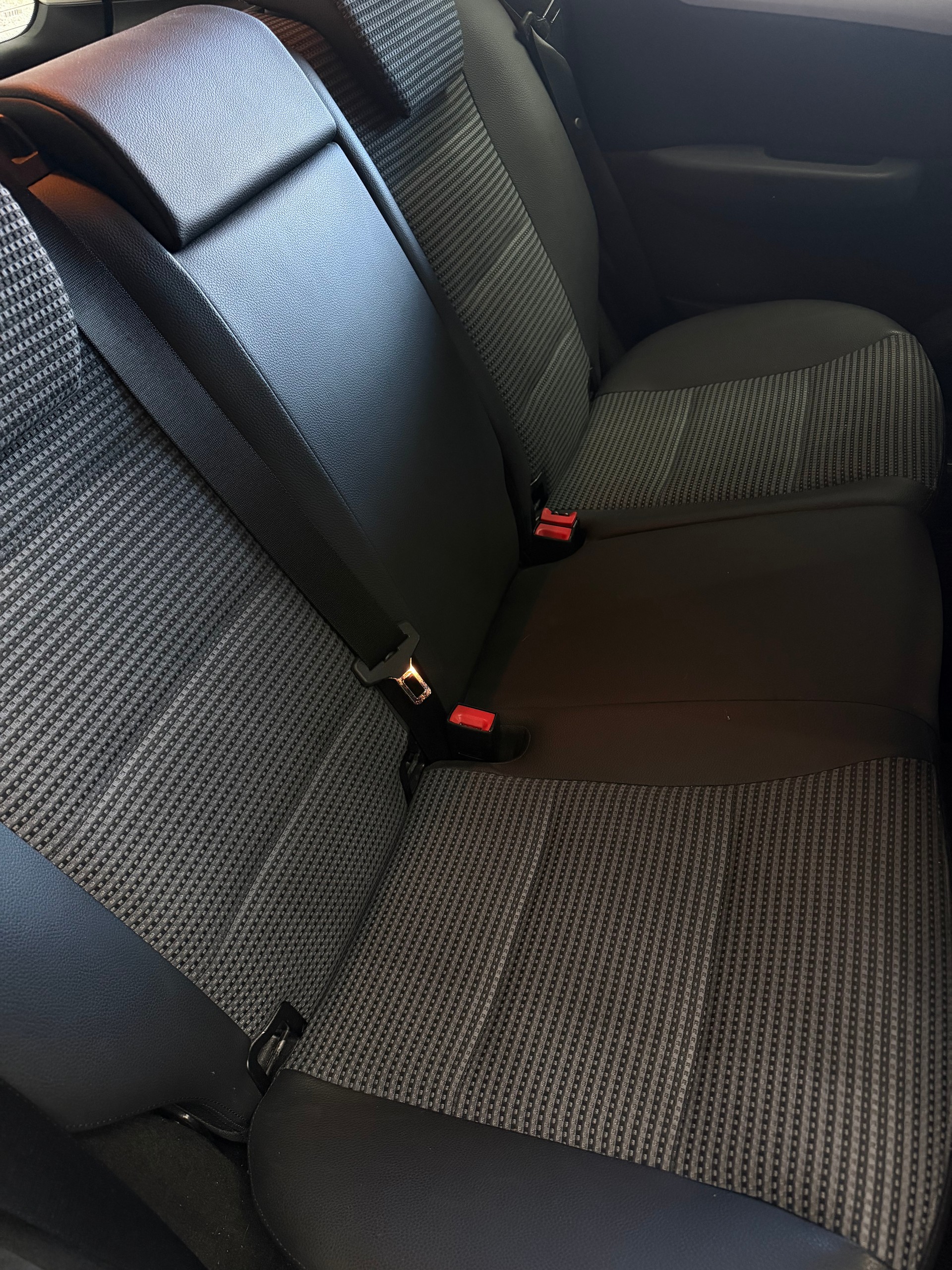 MERCEDES-BENZ A 200 T Elégance-image-5