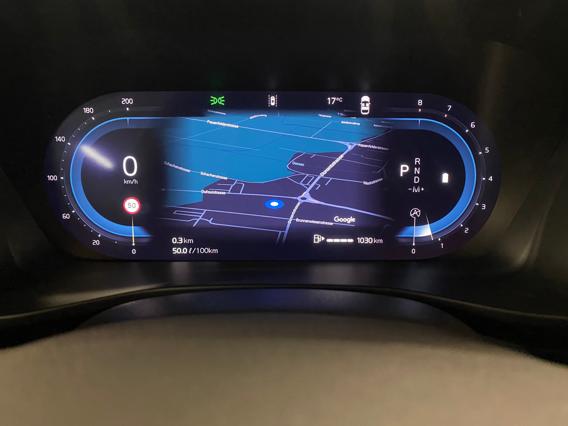 VOLVO XC40 2.0 B4 MH Plus Dark-image-10