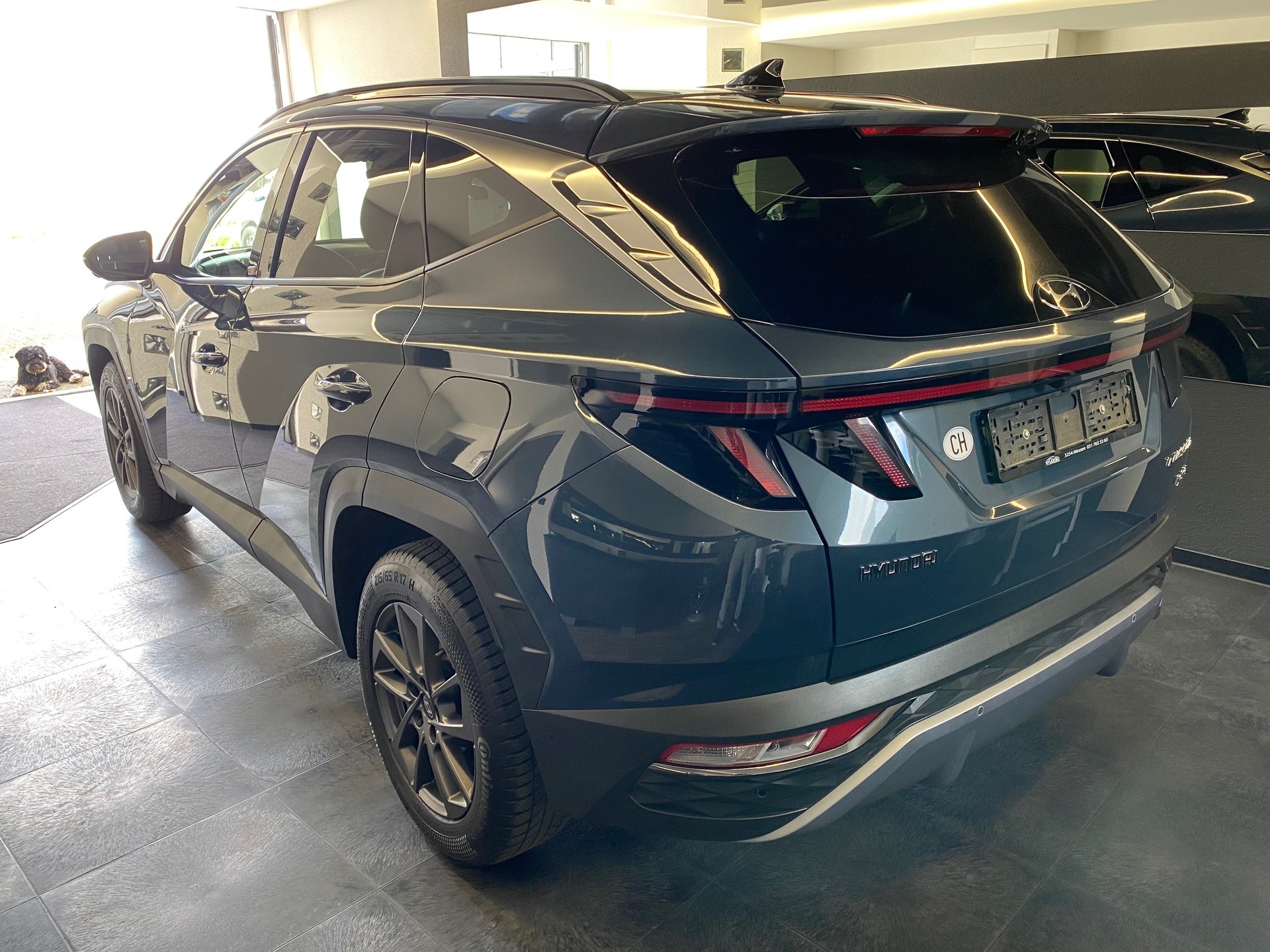 HYUNDAI Tucson 1.6 TGDI HEV Vertex 4WD Sehr Gepflegtes CH-Fahrzeug mit AHK abnehmbar Kg .1'650-image-2